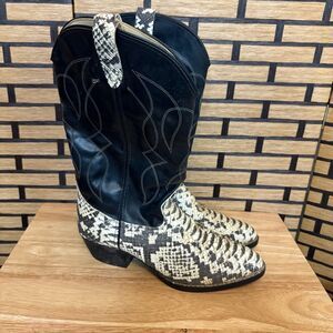 Bronco Made In The USA Black And White Cowboy Boots Size 9.5 D